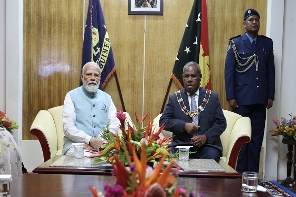 पंतप्रधान मोदी पापुआ न्यू गिनी गव्हर्नर-जनरल सर बॉब डाडे
