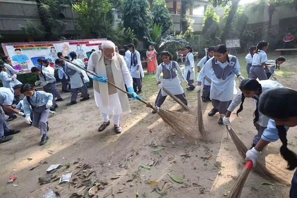 पंतप्रधान मोदी स्वच्छता मोहिम