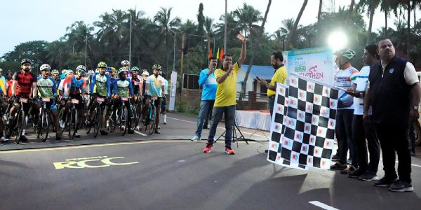 रत्नागिरी : रोलर कोस्टर सायक्लोथॉन स्पर्धेत अमन तांबोळी, प्रशांत तिडके,  योगेश्वरी कदम,  अनुप पवार प्रथम