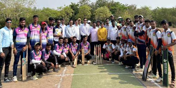 महात्मा फुले कृषी विद्यापीठात राज्यस्तरीय टेनिस बॉल क्रिकेट स्पर्धेला प्रारंभ