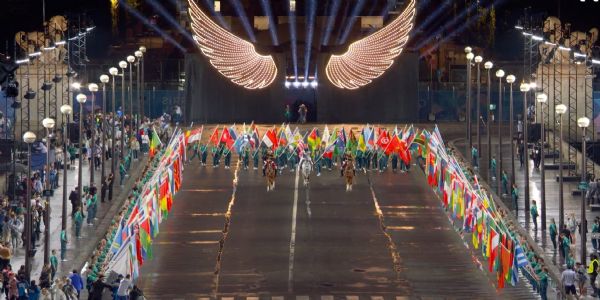 पॅरिस ऑलिम्पिकचे नेत्रदीपक वातावरणात दिमाखदार उद्घाटन
