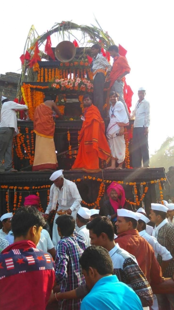गंगाखेडातील ऐतिहासिक दसर्‍याचा रथोत्सव ठराविक वेळेनुसार; महापुरामुळे मार्गात बदल