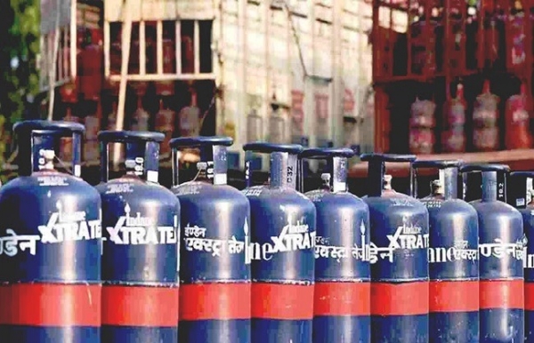 Commercial gas cylinder