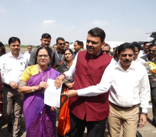 वाहतूक कोंडीसाठी समांतर रस्ते व पूल उभारावेत , आ. फरांदे यांची फडणवीसांकडे मागणी