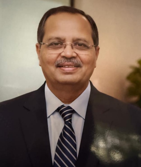 डॉ. राजन पटणी यांना सर्व्हिस अॅवाॅर्ड