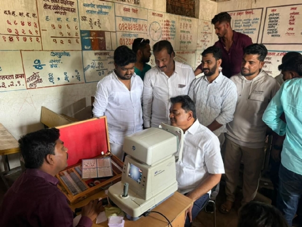 राष्ट्रवादी युवक काँग्रेस जनसंपर्क कार्यालयाचे उद्घाटन व मोफत नेत्र तपासणी शिबिर