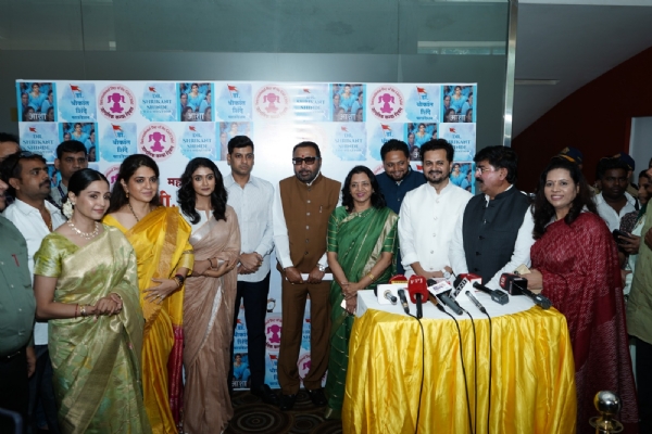 डॉ. श्रीकांत शिंदे यांच्या उपस्थितीत डॉ. श्रीकांत शिंदे यांच्या उपस्थितीत