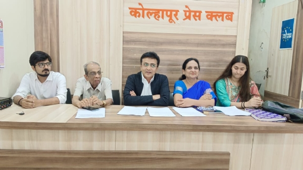 डॉ. जनार्दन नागावकर,डॉ. एम. जे. नागांवकर, डॉ. रूपा नागांवकर, डॉ. नंदन नागांवकर