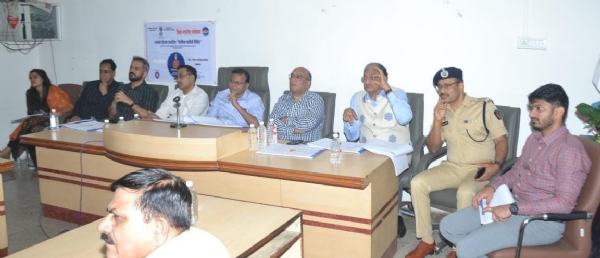 सिंहस्थ कुंभमेळ्याच्या दृष्टीने भाविकांच्या सेवा-सुविधांच्या कामांना गती द्यावी  डवले