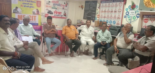 रेल्वे स्टेशनवर दीपोत्सव! –  शकुंतला रेल बचाव समितीचा सामाजिक उपक्रम