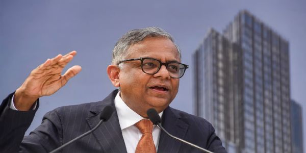 टाटा सन्सचे अध्यक्ष एन. चंद्रशेखरन यांचा कार्यकाळ वाढवला