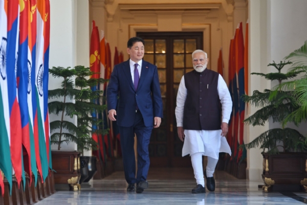 PM Narendra Modi and Mongolian President Khurelsukh Ukhnaa