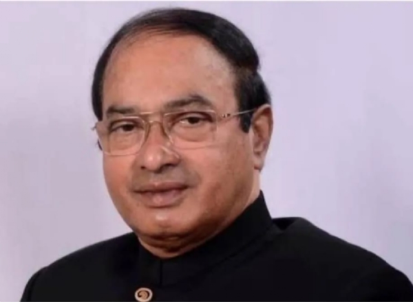 रवी नाईक