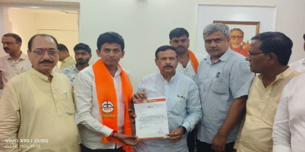 शिवसेनेच्या परभणी प्रभारी महानगर प्रमुखपदी माणिक पोंढे यांची नियुक्ती