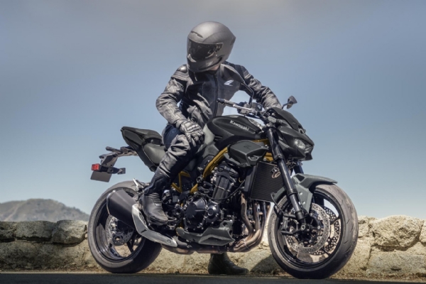 Kawasaki launches Z900 motorcycle