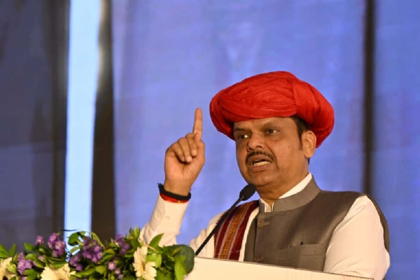 मुख्यमंत्री देवेंद्र फडणवीस