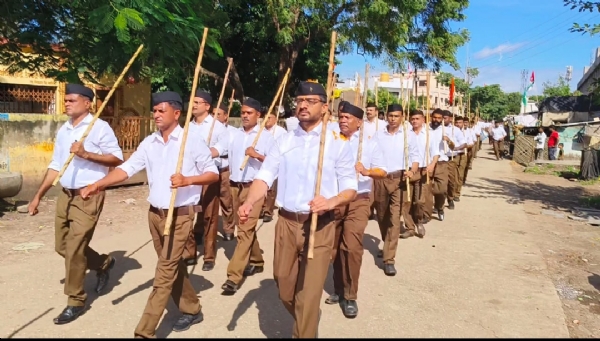 लासलगाव येथे रा.स्व संघाचे सघोष पथसंचलन