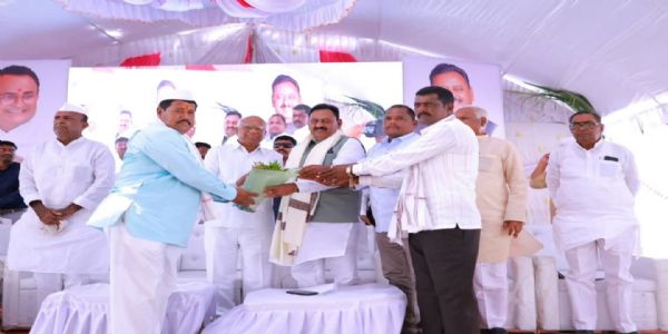 अहमदपूर: उजना ऊस विकास परिषद संपन्न