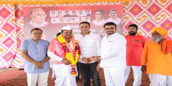 बीड : श्री बेलेश्वर संस्थान येथे राष्ट्रवादीच्या नेते कार्यकर्त्यांचा दीपावली–स्नेह मिलन सोहळा