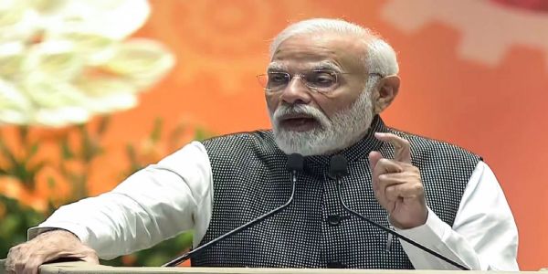 स्वदेशी उत्पादने खरेदी करण्याचे पंतप्रधानांचे देशवासीयांना आवाहन
