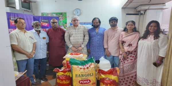 महाराष्ट्राची हास्यजत्राच्या कलाकारांकडून वृद्धाश्रमात दिवाळीचा आनंदोत्सव