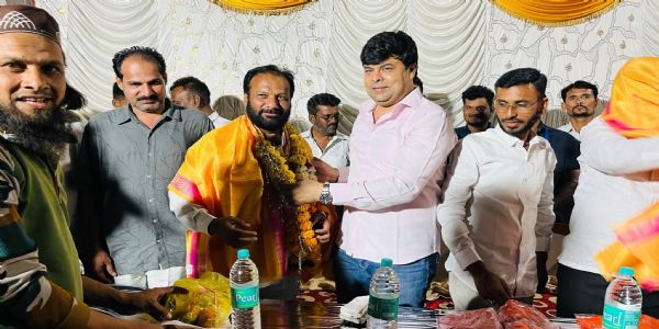 मानवत शहरातील विविध पक्षांच्या कार्यकर्त्यांचा शिवसेनेत प्रवेश