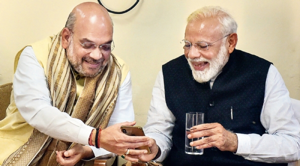 अमित शहांच्या ६१व्या वाढदिवसानिमित्त पंतप्रधान मोदींनी दिल्या शुभेच्छा