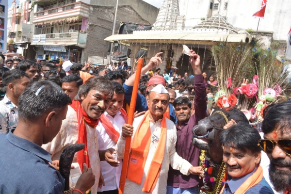पशुप्रदर्शन