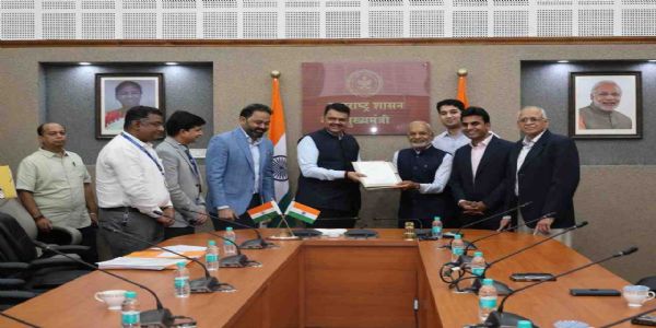 संरक्षण व एरोस्पेस उत्पादनाचे प्रमुख केंद्र म्हणून नागपूरची आता नवी ओळख - मुख्यमंत्री