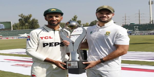 द. आफ्रिकेने १८ वर्षांनंतर पाकिस्तानमध्ये पहिला कसोटी सामना जिंकला