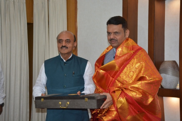 मुख्यमंत्री भेट