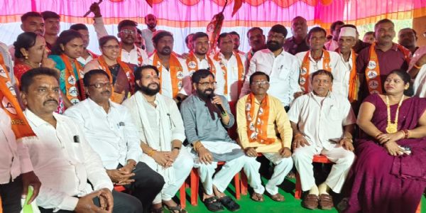 भरतशेठ गोगावले यांच्या नेतृत्वावर विश्वास; माजी उपसभापतींनी बांधले शिवबंधन