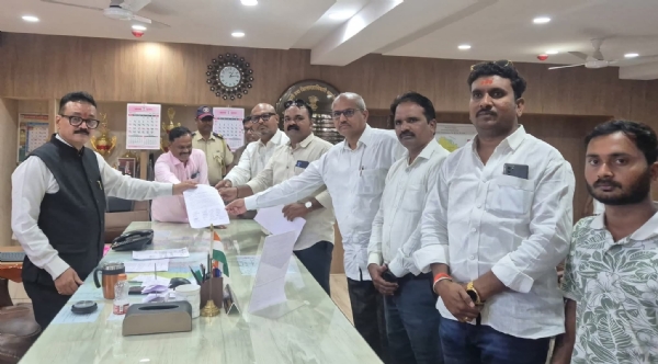 संपदा मुंडे यांच्या आत्महत्येस जबाबदार असणार्‍या आरोपींविरुध्द कठोर कारवाई करा : परभणीतून मुख्यमंत्र्यांना निवेदन