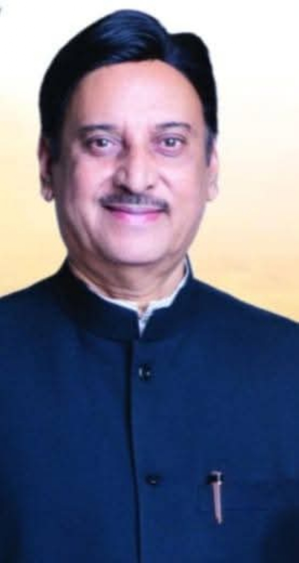 राज्याचे सहकार मंत्री नामदार बाबासाहेब पाटील व अन्य मान्यवरांच्या हस्ते