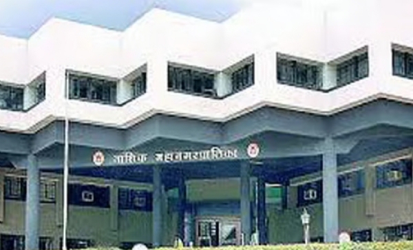 दोन वर्षांनंतर सफाई ठेक्याला मुहूर्त शंभर कोटींचा खर्च : आऊटसोर्सिंगद्वारे सफाई काम दोन वर्षांनंतर सफाई ठेक्याला मुहूर्त शंभर कोटींचा खर्च : आऊटसोर्सिंगद्वारे सफाई काम