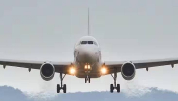 मोंथा चक्रीवादळाचा विमान उड्डाणांवर परिणाम, विशाखापट्टणमवरील ३२ उड्डाणे रद्द