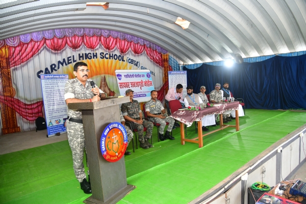 सायबर कार्यशाळेला मार्गदर्शन करताना पोलीस अधीक्षक सायबर कार्यशाळेला मार्गदर्शन करताना पोलीस अधीक्षक