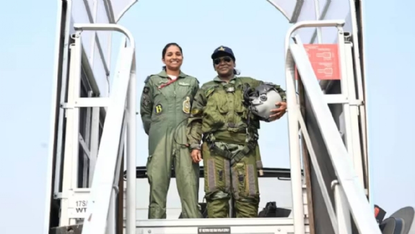 राष्ट्रपती द्रौपदी मुर्मू राष्ट्रपती द्रौपदी मुर्मू