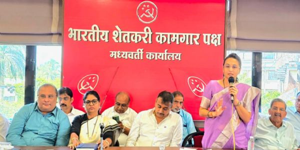 “घरोघरी जा, पक्षाची ध्येयधोरणे पोहचा” — चित्रलेखा पाटील