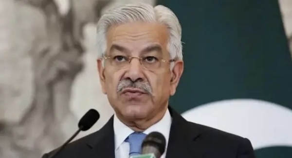 भारतने अफगाणिस्तानाला प्यादा बनवून पाकिस्तान विरोधात कट रचला - पाक संरक्षण मंत्री