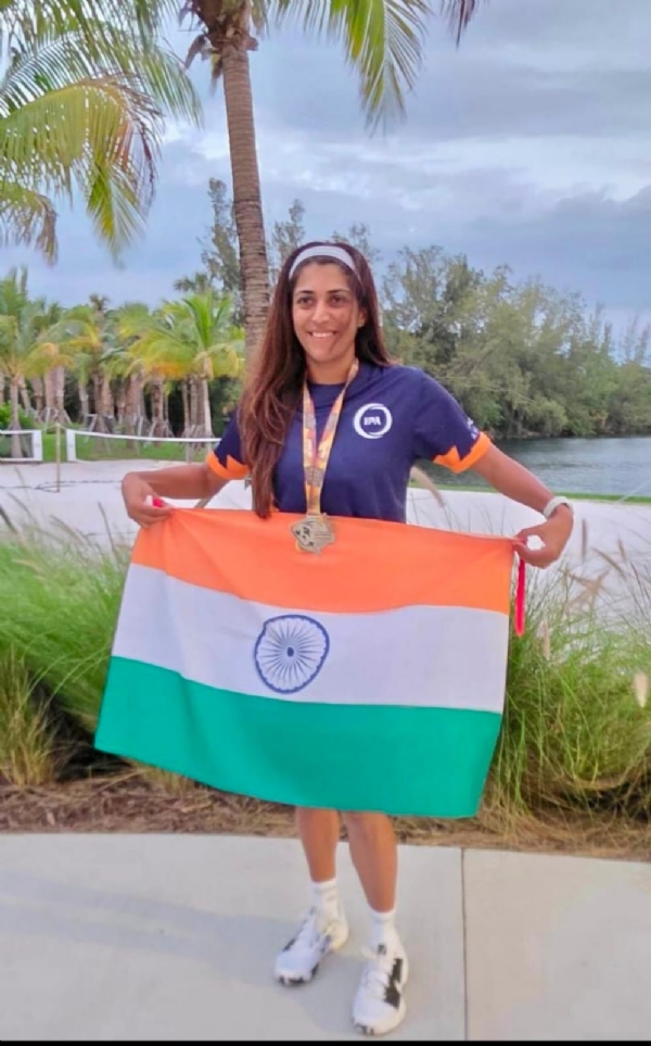 सिंधूर मित्तल आणि रक्षिका रवी सिंधूर मित्तल आणि रक्षिका रवी