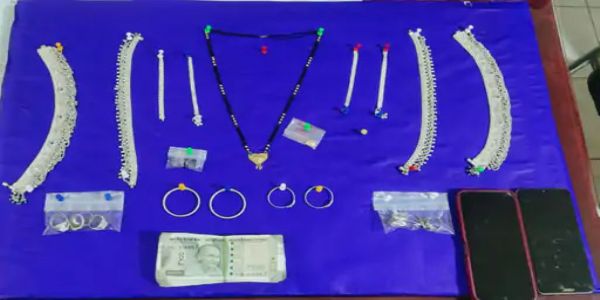 अंजनगावात घरफोड्यांच्या टोळीला अटक