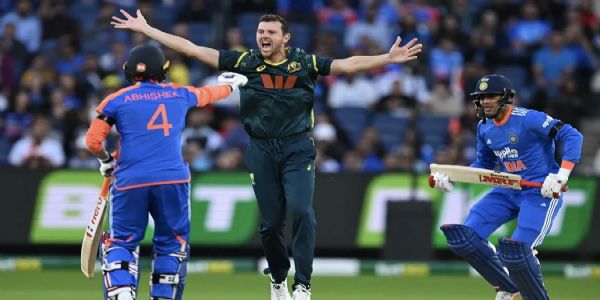 दुसऱ्या टी20 सामन्यात ऑस्ट्रेलियाची भारतावर 4 विकेटने मात