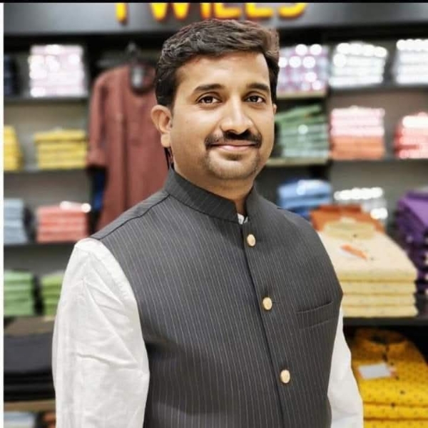 नुकसानग्रस्तांना मदत मिळवून दिल्याशिवाय स्वस्थ बसणार नाही – सुशील कांबळे नुकसानग्रस्तांना मदत मिळवून दिल्याशिवाय स्वस्थ बसणार नाही – सुशील कांबळे