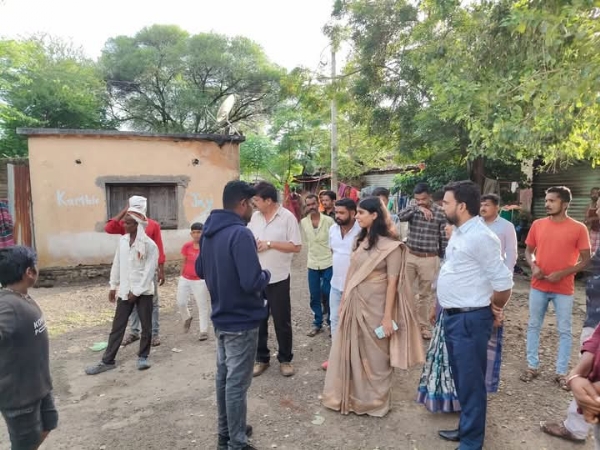 मनपा आयुक्तांकडून विविध ठिकाणी पाहणी  डॉ.बाबासाहेब आंबेडकर उद्यान, स्विमिंग पूल व आर्वी गायरानाला भेट