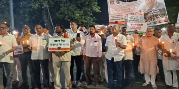 सोनम वांगचुक यांच्यासाठी अकोल्यात कँडल मार्च