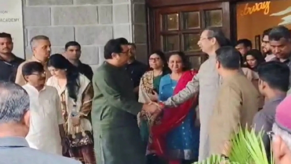राज उद्धव भेट