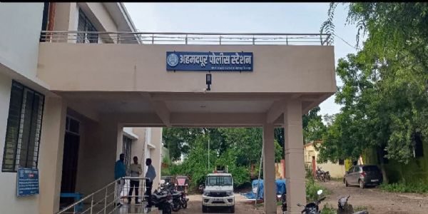 लातूर : नोकरीचे आमिष दाखवत तरुणाची २१ हजारांना फसवणूक