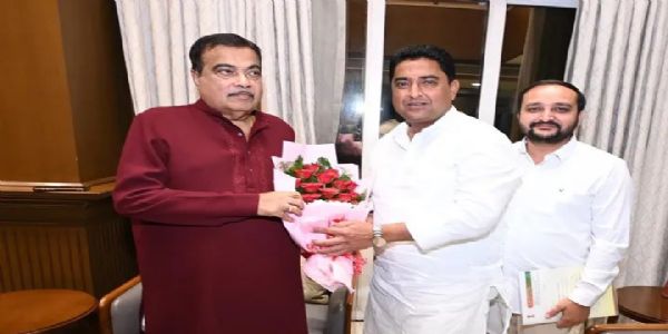 मुखेड मतदार संघात निधी द्यावा, आमदार तुषार राठोडांची गडकरींकडे मागणी