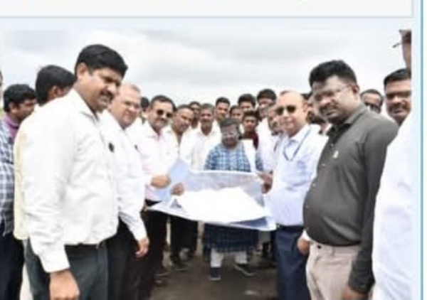 एअरपोर्ट ऑथोरिटी ऑफ इंडिया आणि महाराष्ट्र एअरपोर्ट डेव्हलपमेंट कॉर्पोरेशनचे अधिकारी यांनी  भेट देऊन कामखेडा परिसर पाहणी केली आहे.*